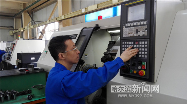 數(shù)控車工陶巍<em>琳</em>：自主設(shè)計(jì)打破進(jìn)口依賴