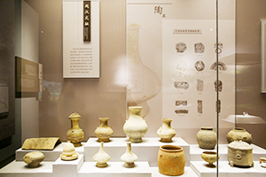 <em>藝術設計</em>學<em>專業</em>：《玉石<em>雕刻</em>基礎工藝—荷花主題玉石<em>雕刻</em><em>案例</em>》<em>課程</em><em>思</em><em>政</em><em>案例</em>